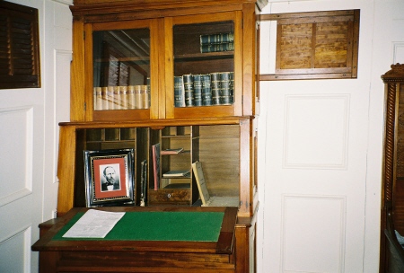 Benjamin F Packard:
        Captain's desk