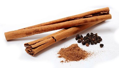 Cinnamon (Source: Wikimedia
                    -
                    https://commons.wikimedia.org/wiki/File:Cinnamomum_verum_spices.jpg)