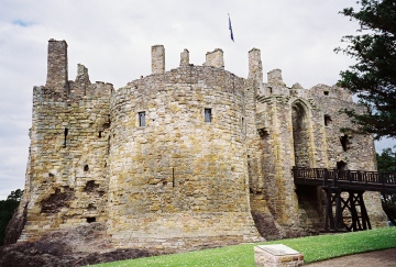 Main entrance Dirleton Castle