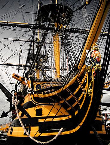 Bow of HMS
                      Victory by Jamie Campbell (Source: Wikimedia
                      Commons)